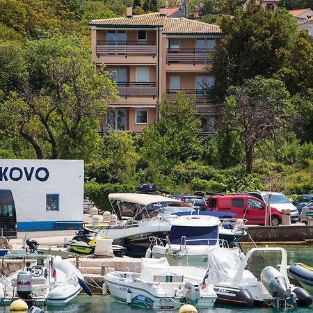 Lukovo Seafront Apartments Bagian luar foto