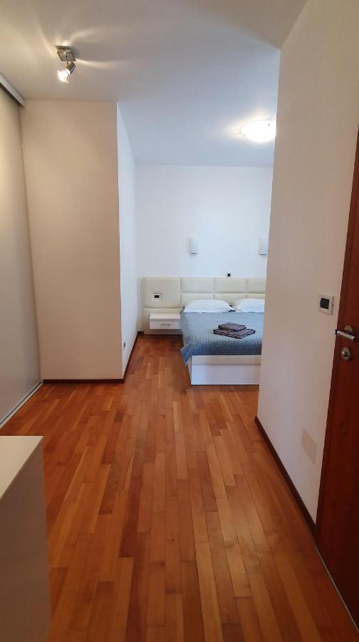 Lukovo Seafront Apartments Bagian luar foto