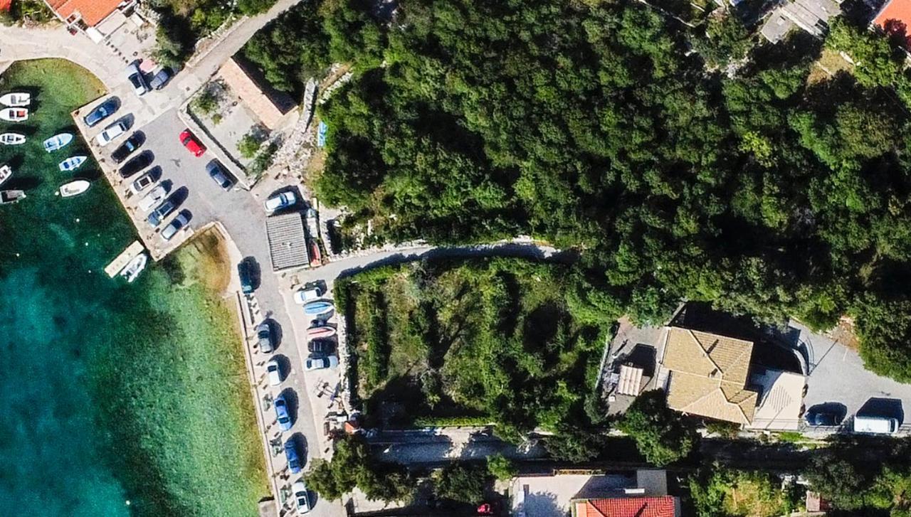 Lukovo Seafront Apartments Bagian luar foto
